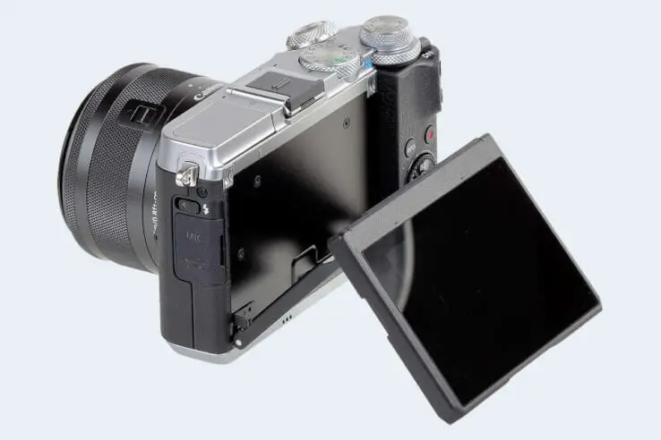 articulated screen