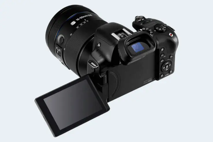 articulated screen