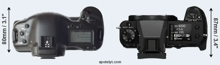 Compare 1D versus GFX 50S II top