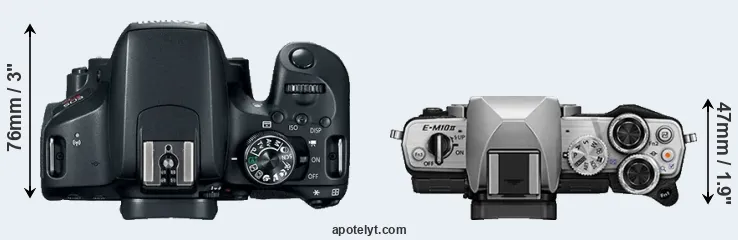 Compare 800D versus E-M10 II top