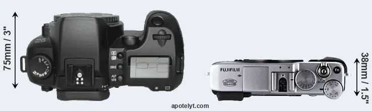 Compare D30 versus X-E1 top