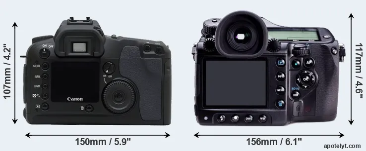 Comparison D30 or 645D rear
