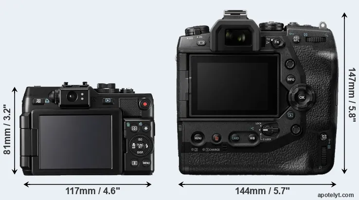 Comparison G1X or E-M1X rear