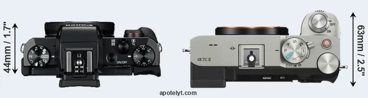 Compare G5X versus A7C II top