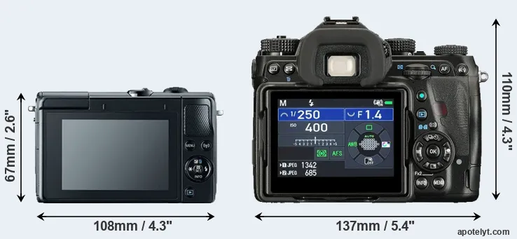 Comparison M100 or K-1 II rear