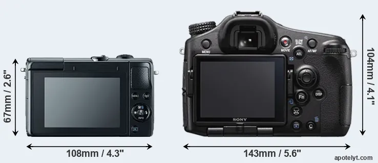Comparison M100 or A77 II rear