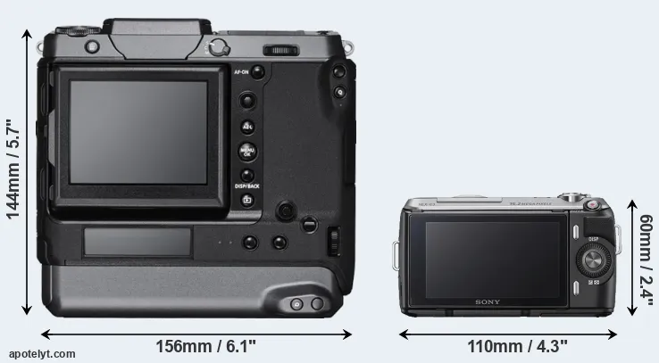 Comparison GFX 100 or NEX-C3 rear