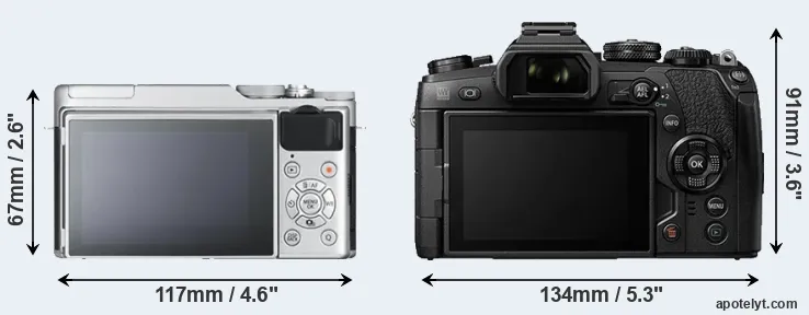 Comparison X-A10 or E-M1 II rear