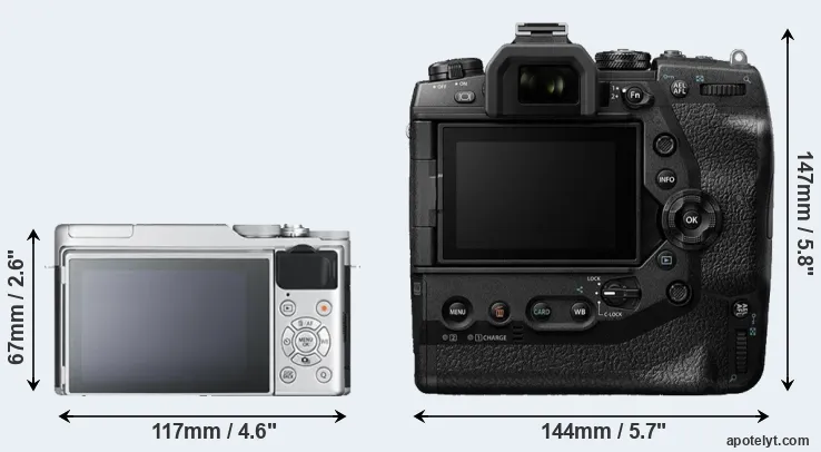 Comparison X-A10 or E-M1X rear