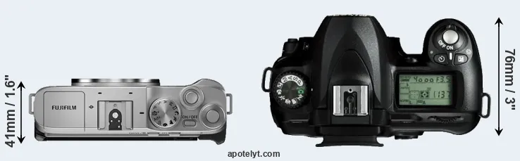 Compare X-A7 versus D50 top