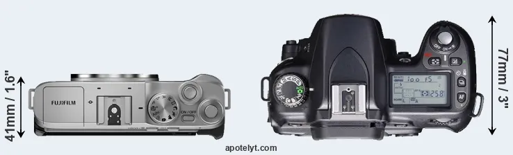 Compare X-A7 versus D80 top