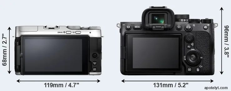Comparison X-A7 or A7 IV rear