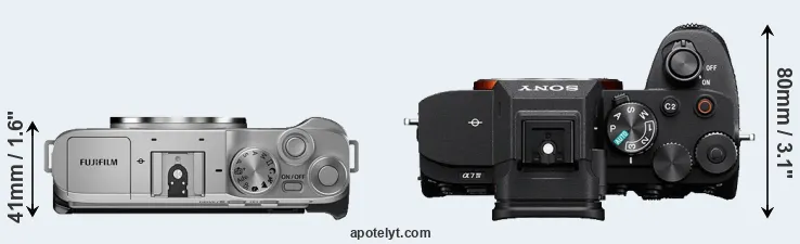 Compare X-A7 versus A7 IV top