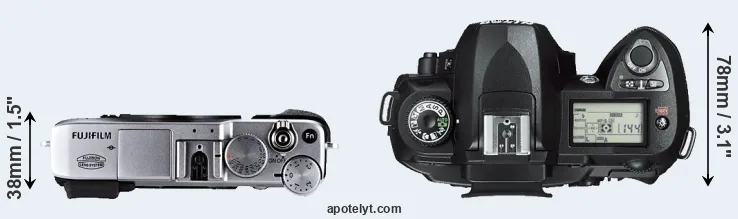 Compare X-E1 versus D70s top