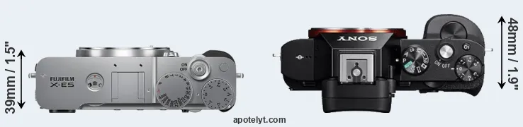 Compare X-E5 versus A7 top