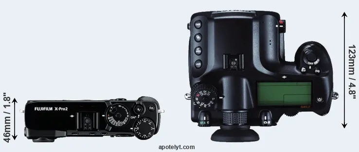 Compare X-Pro2 versus 645Z top