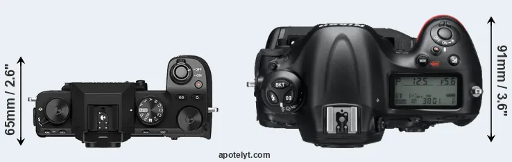 Compare X-S10 versus D4 top