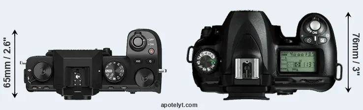 Compare X-S10 versus D50 top