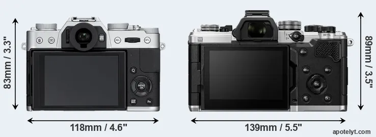 Comparison X-T10 or OM-3 rear