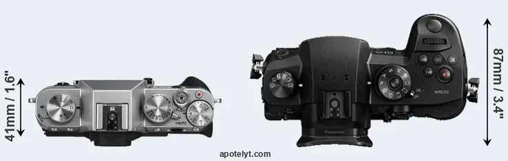 Compare X-T10 versus GH5 top
