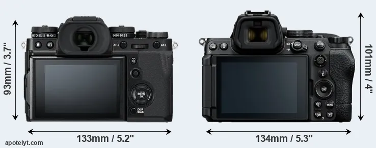 Comparison X-T3 or Z5 II rear