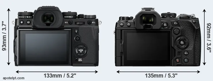 Comparison X-T3 or OM-1 II rear