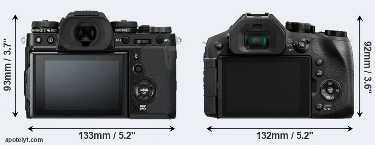 Comparison X-T3 or FZ330 rear