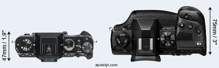 Compare X-T30 versus E-M1X top