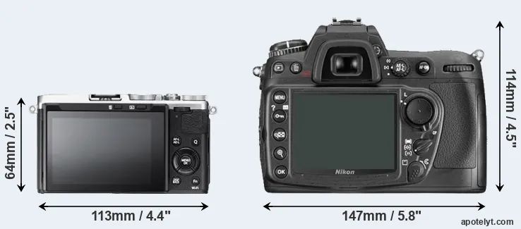 Comparison X70 or D300 rear
