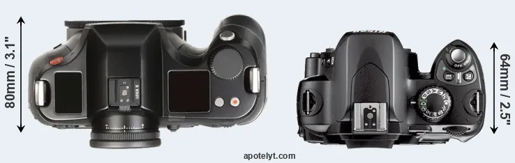 Compare S Typ 007 versus D40X top