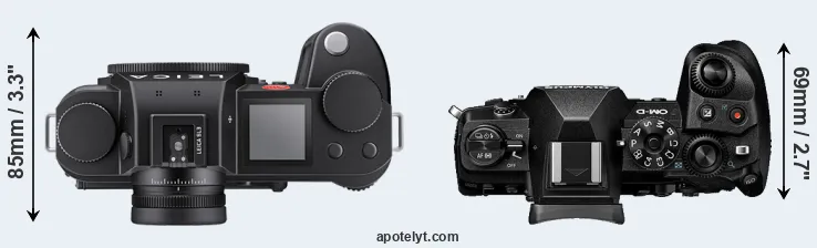 Compare Leica SL3 versus E-M1 III top