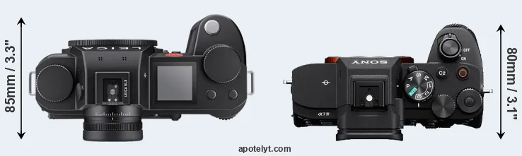 Compare Leica SL3 versus A7 IV top