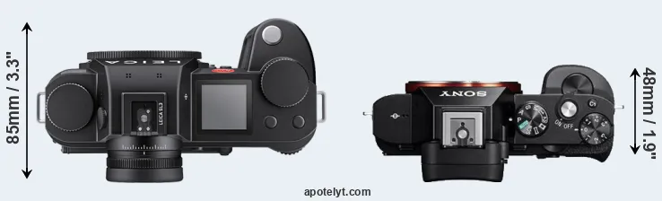 Compare Leica SL3 versus A7 top