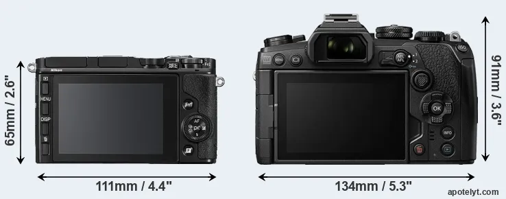 Comparison V3 or E-M1 III rear