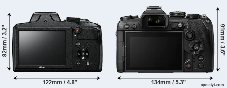 Comparison B600 or E-M1 III rear