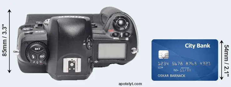 D1X versus credit card top view