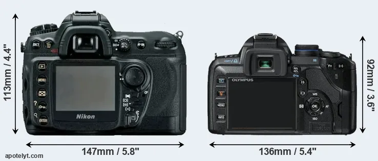 Comparison D200 or E-520 rear
