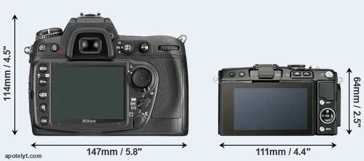 Comparison D300 or E-PL5 rear