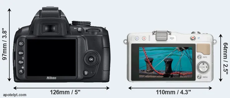 Comparison D3000 or E-PM2 rear