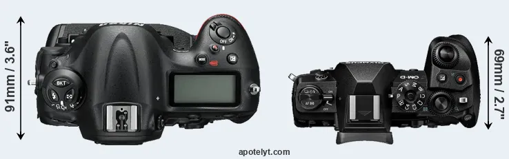 Compare D4S versus E-M1 III top