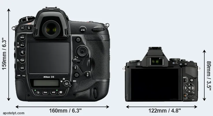 Comparison D5 or E-M5 rear