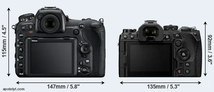 Comparison D500 or OM-1 rear
