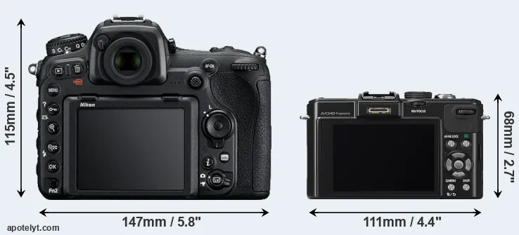 Comparison D500 or LX7 rear