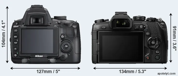 Comparison D5000 or E-M1 II rear