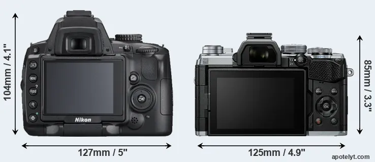 Comparison D5000 or E-M5 III rear