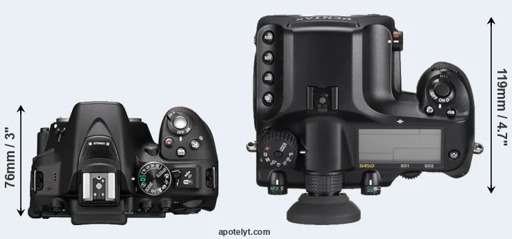 Compare D5300 versus 645D top