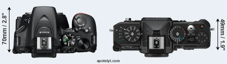 Compare D5600 versus Zf top
