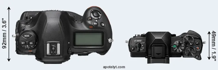 Compare D6 versus E-M10 IV top