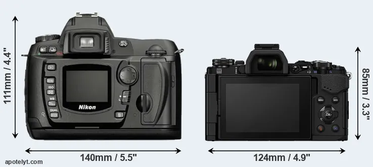 Comparison D70 or E-M5 II rear