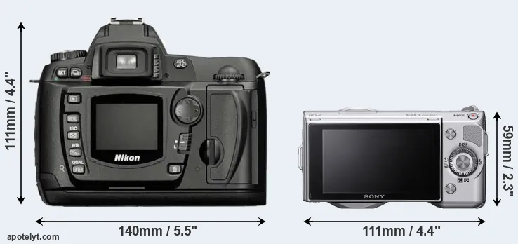 Comparison D70 or NEX-5 rear